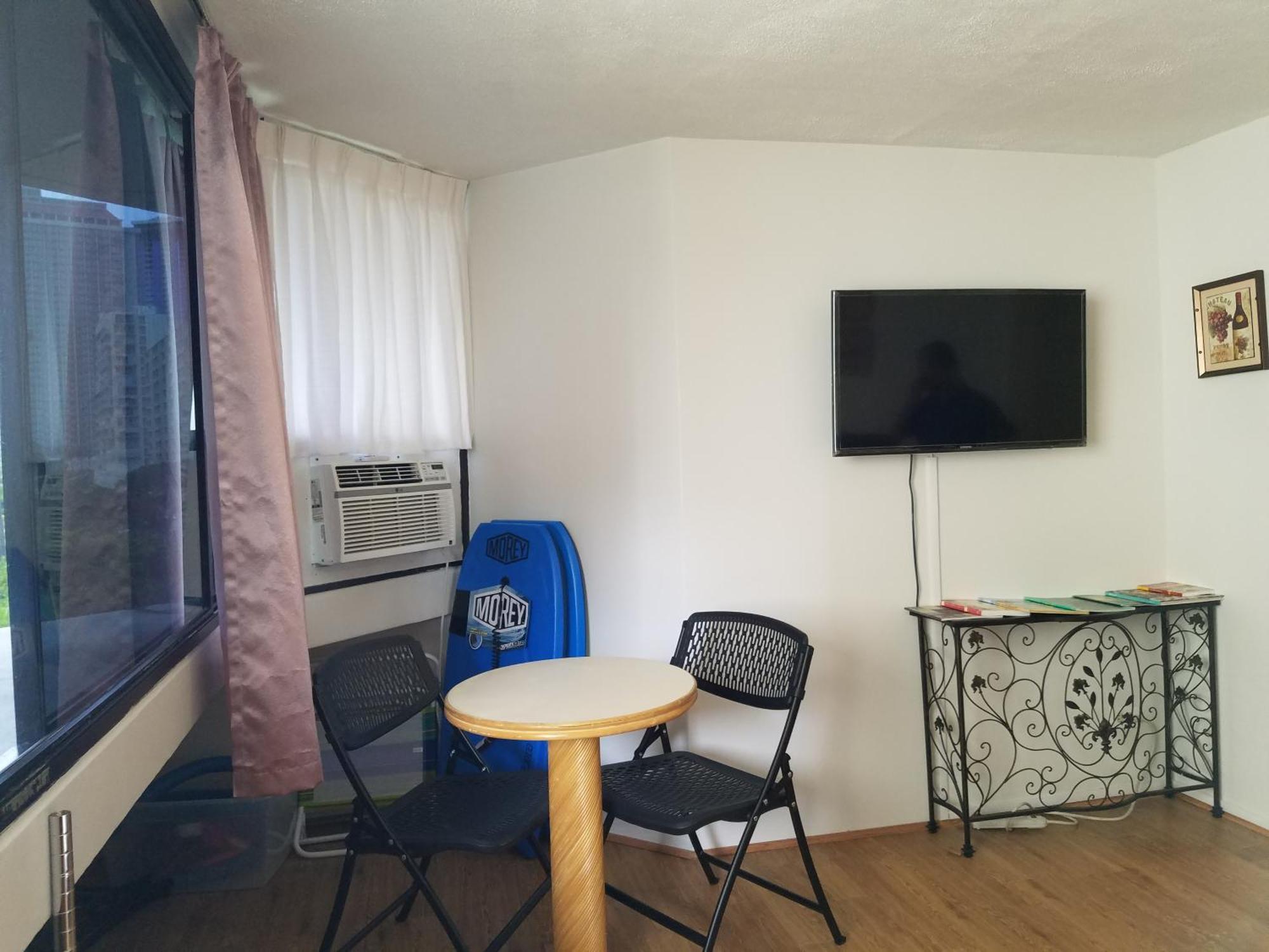 Waikiki Studio Steps To Beach-Mall Free Parking-Wifi Χονολουλού Δωμάτιο φωτογραφία