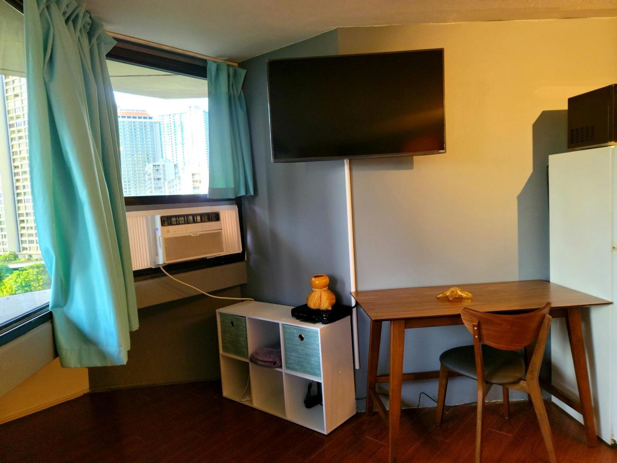 Waikiki Studio Steps To Beach-Mall Free Parking-Wifi Χονολουλού Δωμάτιο φωτογραφία