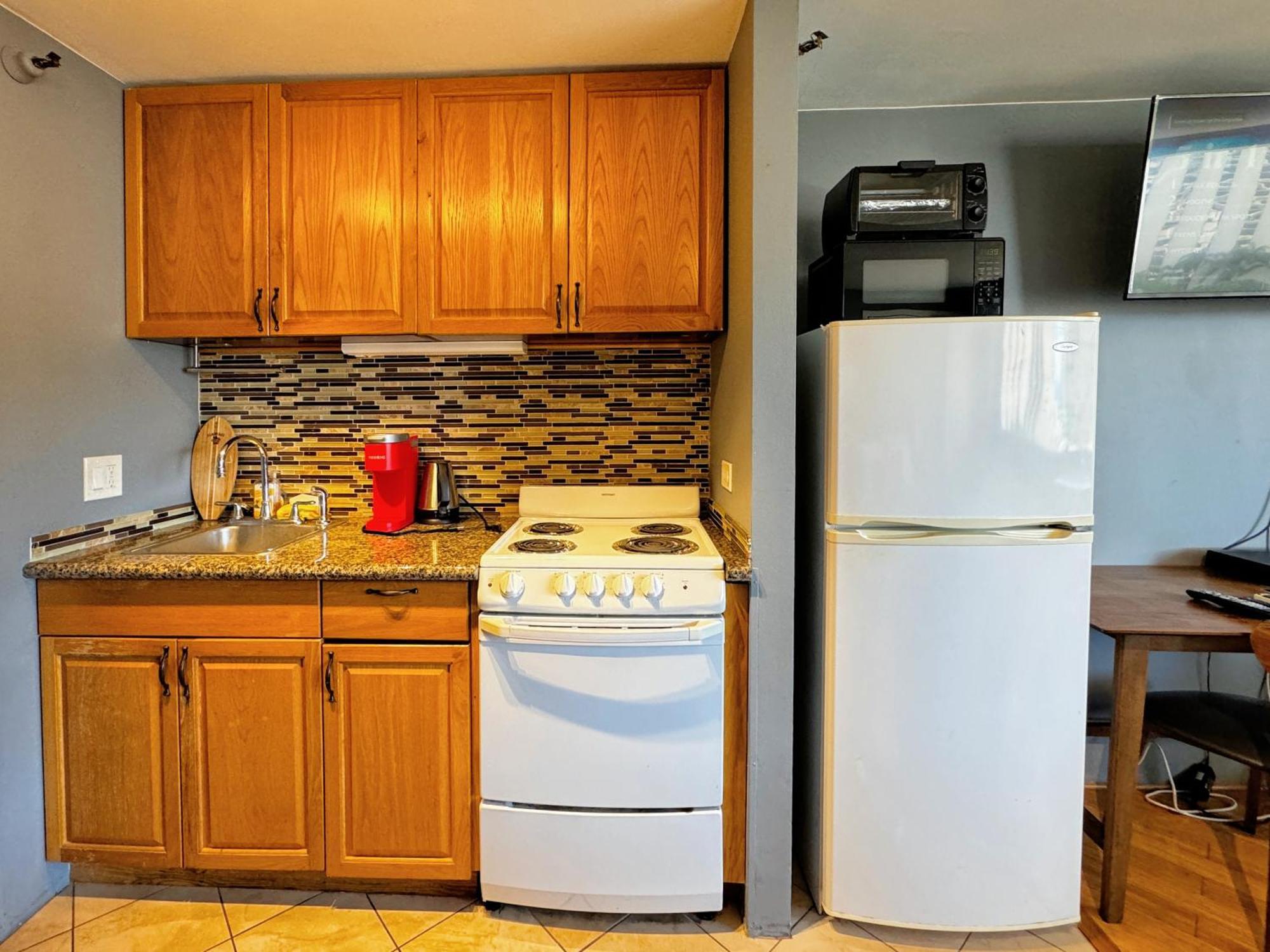 Waikiki Studio Steps To Beach-Mall Free Parking-Wifi Χονολουλού Εξωτερικό φωτογραφία