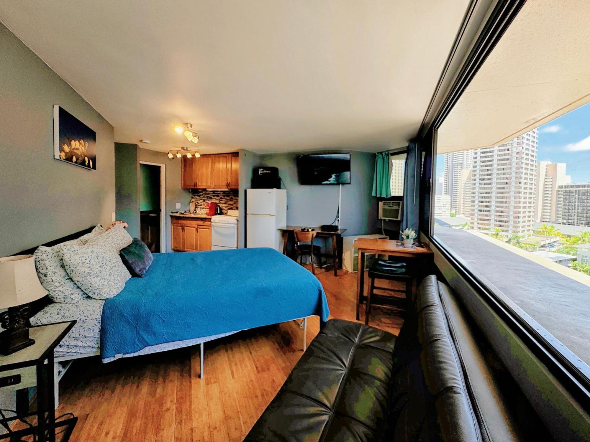 Waikiki Studio Steps To Beach-Mall Free Parking-Wifi Χονολουλού Εξωτερικό φωτογραφία